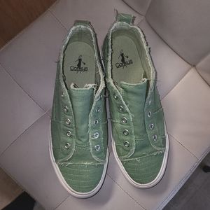 Corky's "Babalu" slip-on sneaker, Size 9.